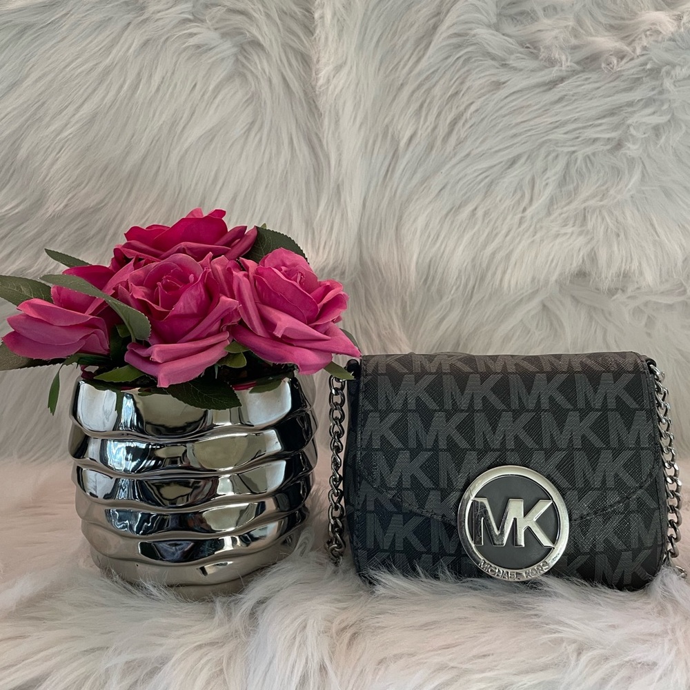 MICHAEL Michael Kors Fulton Crossbody (Gray) Per-owned